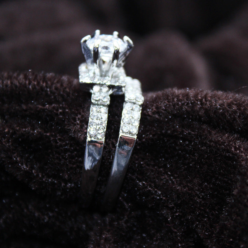 Celine: Couple Creative Engagement Ring