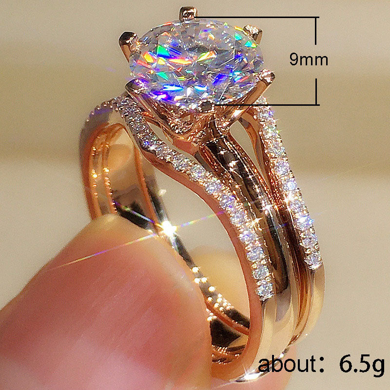Classic: Six-claw Cubic Zirconia Ring