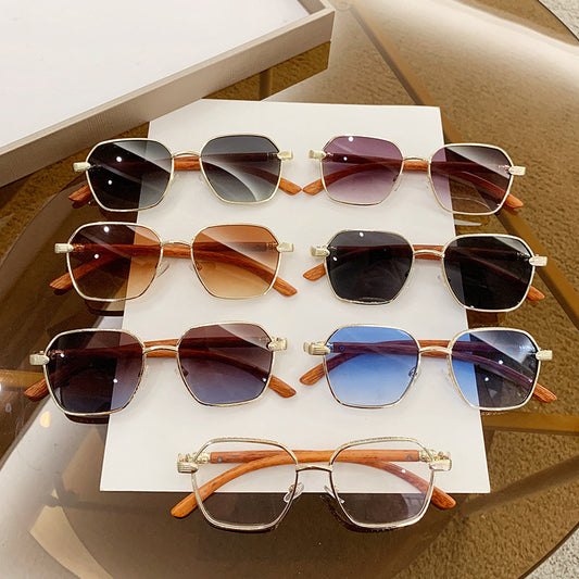 Personality Wear Glasses