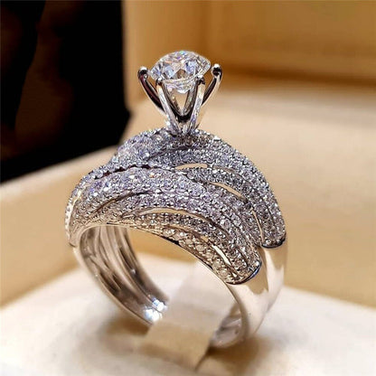 Celine: Couple Creative Engagement Ring