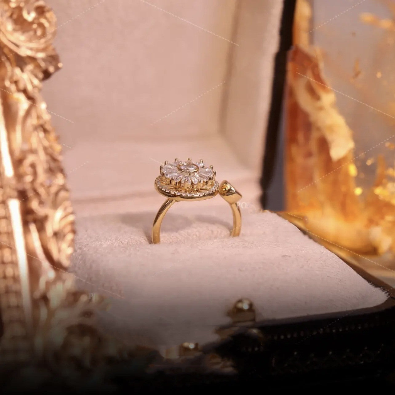 Kessy: Luxury Ring