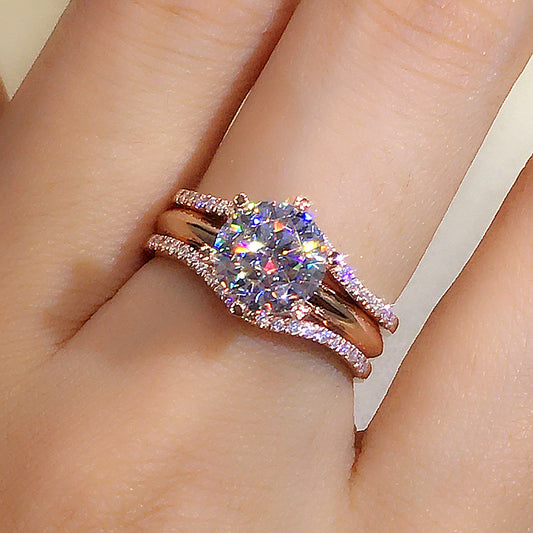 Classic: Six-claw Cubic Zirconia Ring