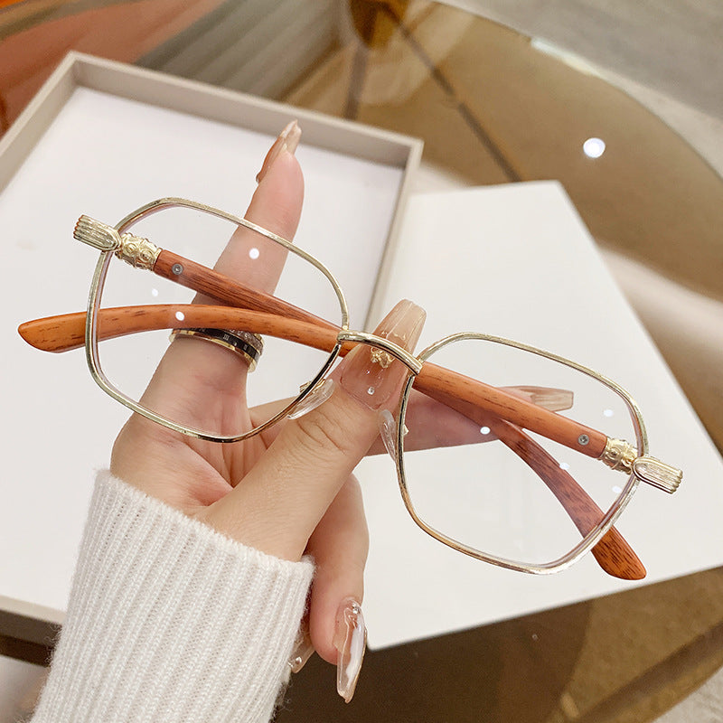 Personality Wear Glasses