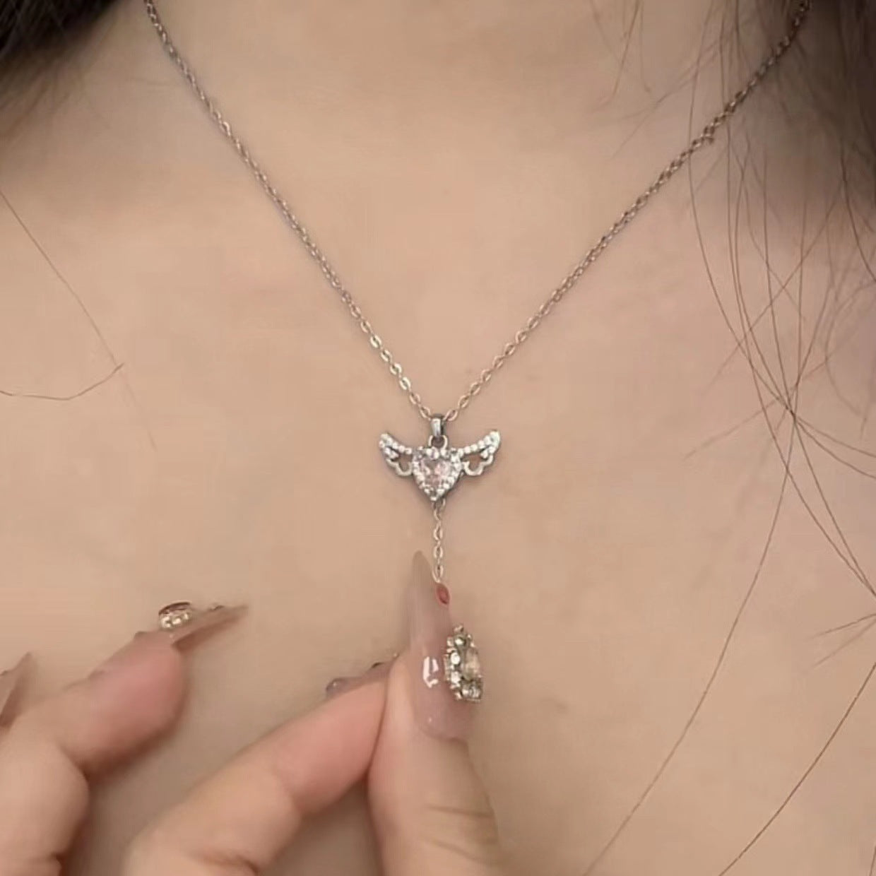 Vanny: Moving Cupid Heart Angel Wings